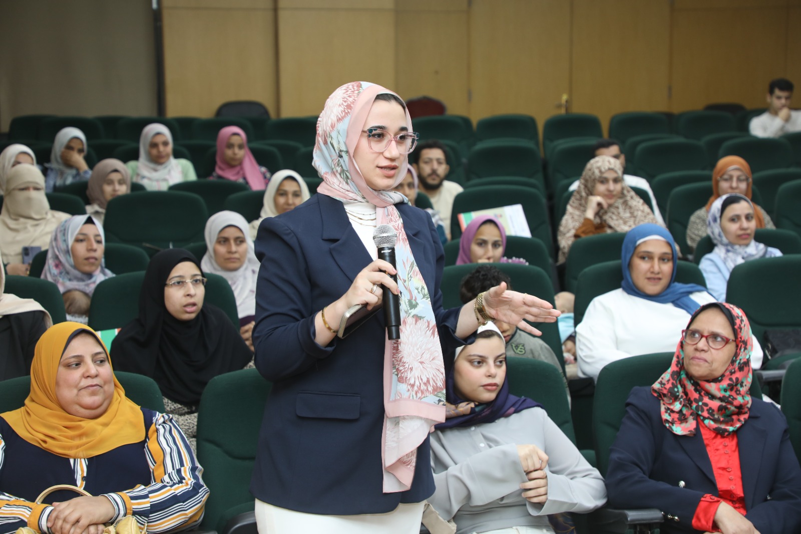 تسليم 60 متدرباً شهادات دورات التدريب المهني 
